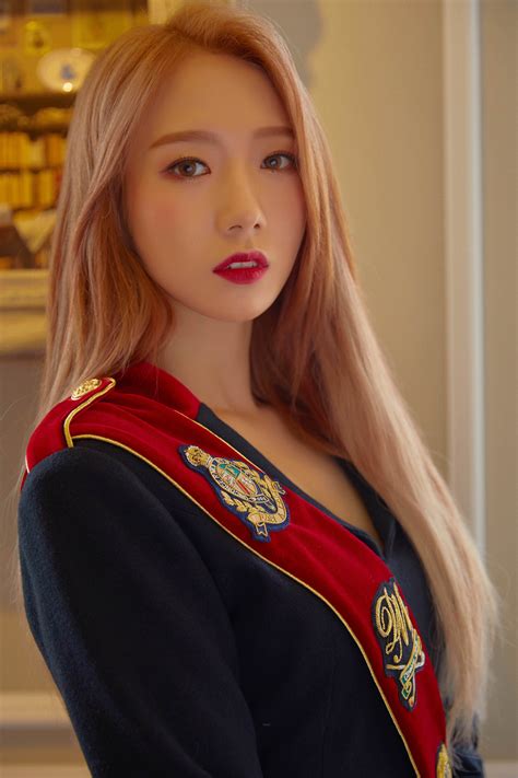 wjsn mei qi